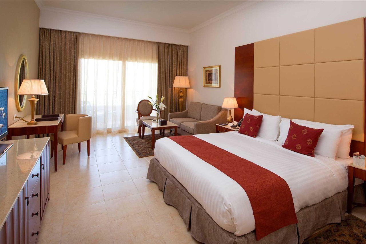萨尔哈氏男爵宫殿度假村 洪加達 外观 照片 A room at the Hilton Sharm El Sheikh